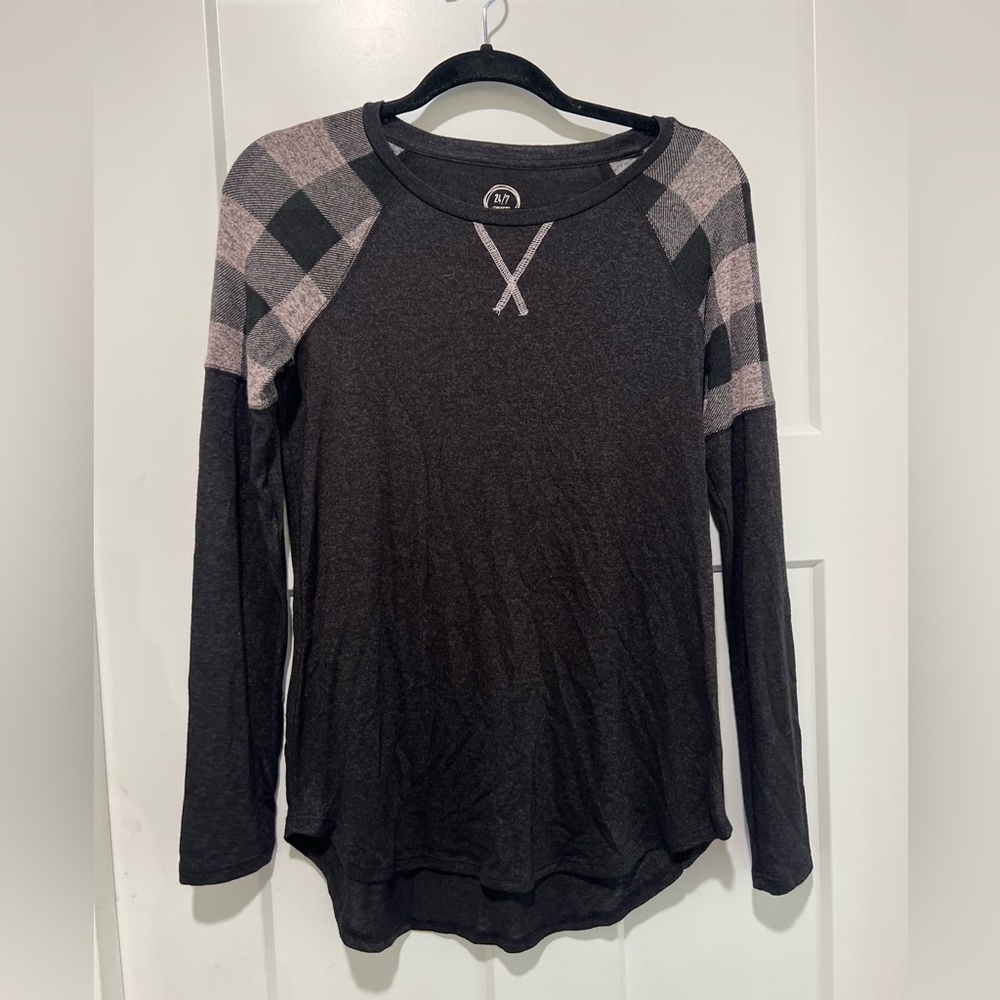 Long sleeve top